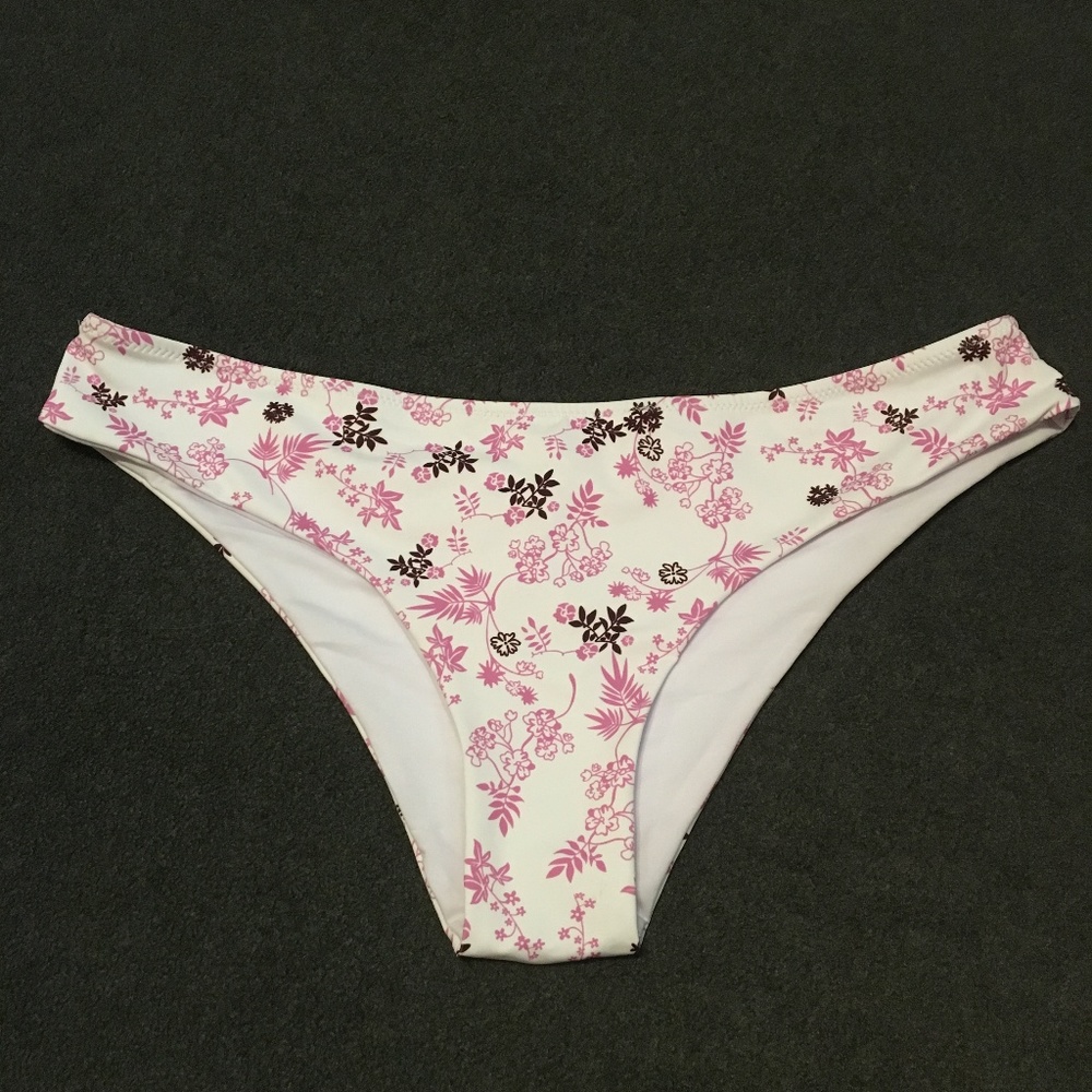 NWT XXL Cupshe Floral Cheeky Bikini Bottoms
